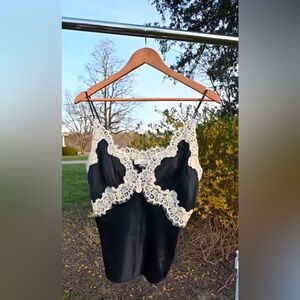 Doên silk lace neria tank